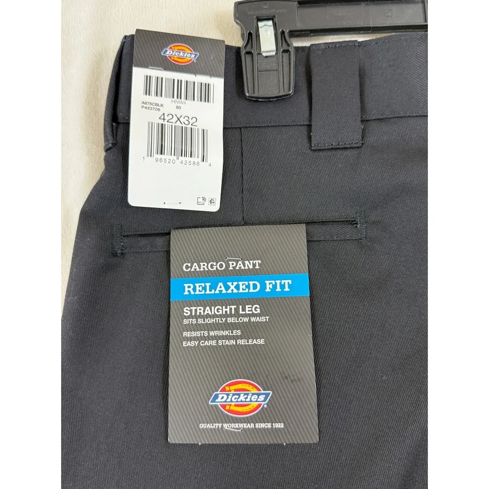 NWT Dickies Cargo Pants Men's 42x32 Black Relaxed Straight Workwear Utility